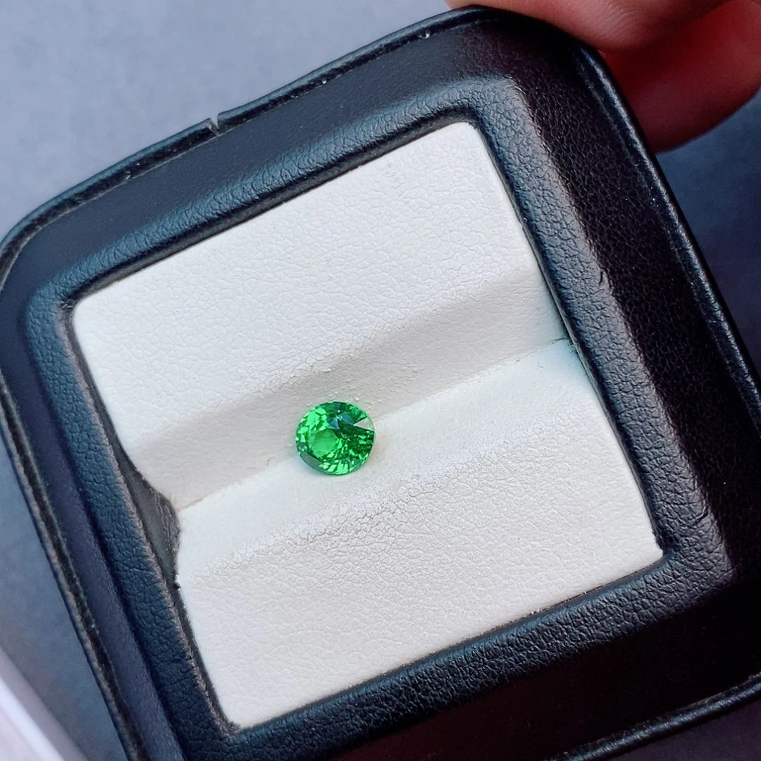 珠宝半成品未镶嵌石榴石（沙弗莱）1.15ct