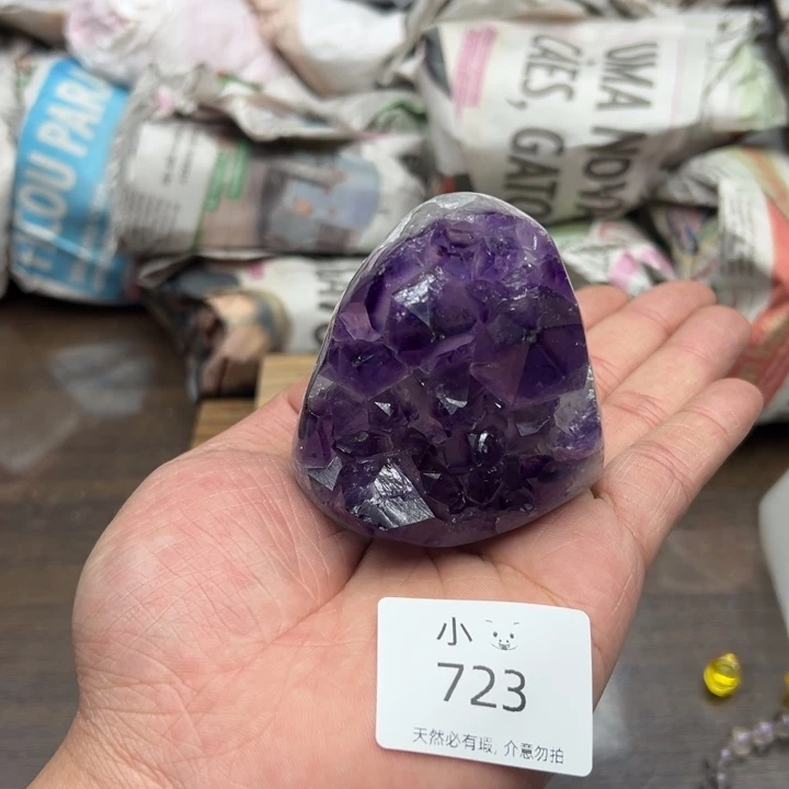 水晶大型摆件（非配饰）未镶嵌