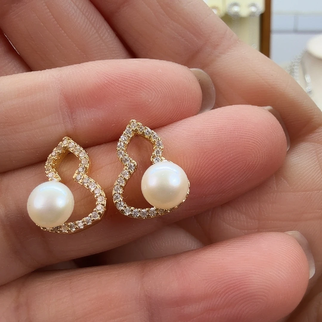 淡水珍珠未镶嵌耳饰