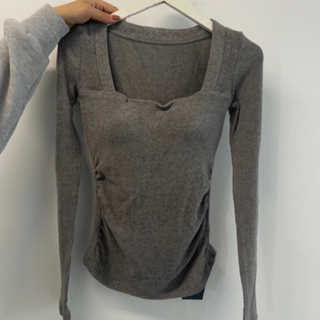 双面磨毛自带胸垫方圆领女装修身打底衫