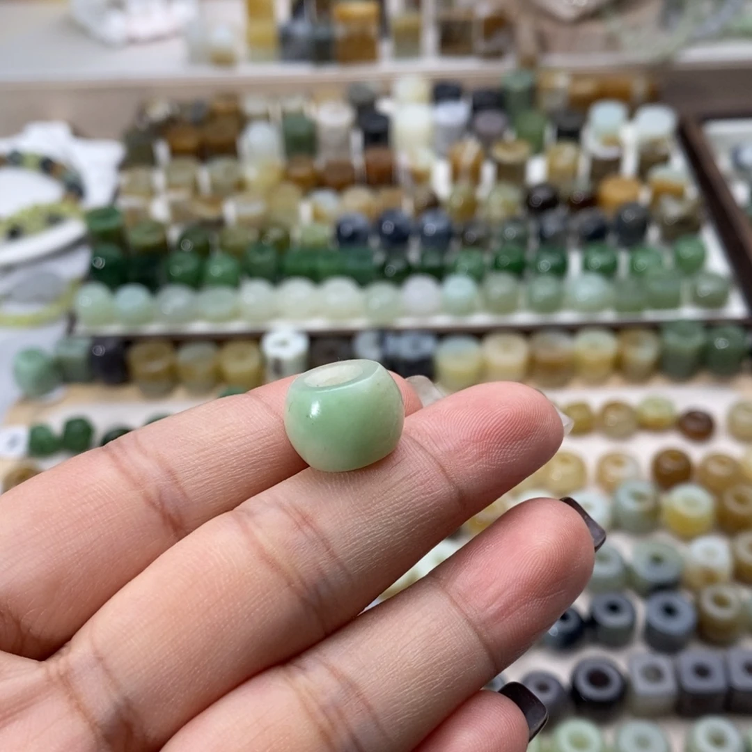 和田玉未镶嵌颈饰福利