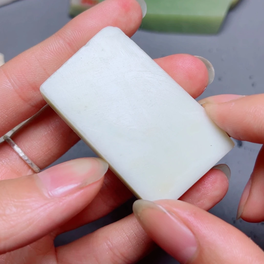 和田玉未镶嵌珠宝奇石