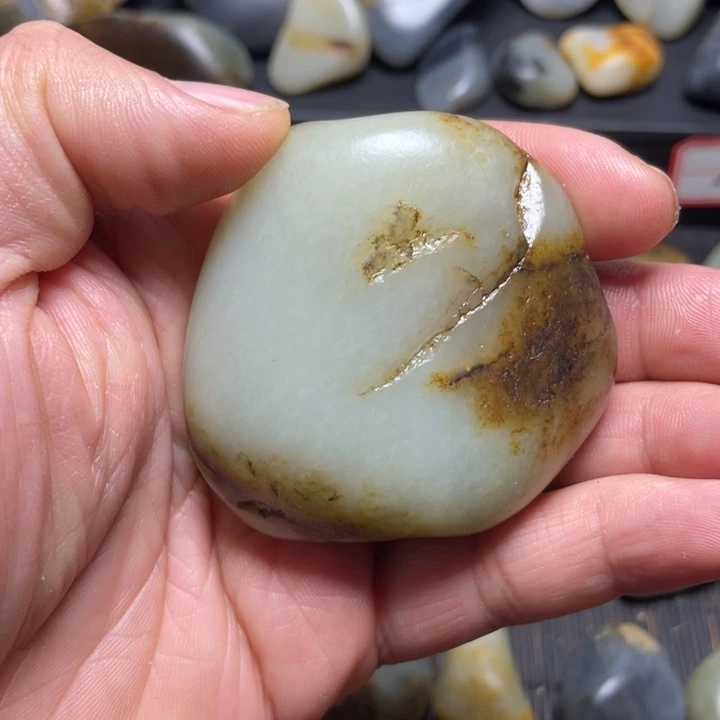 和田玉未镶嵌把件86