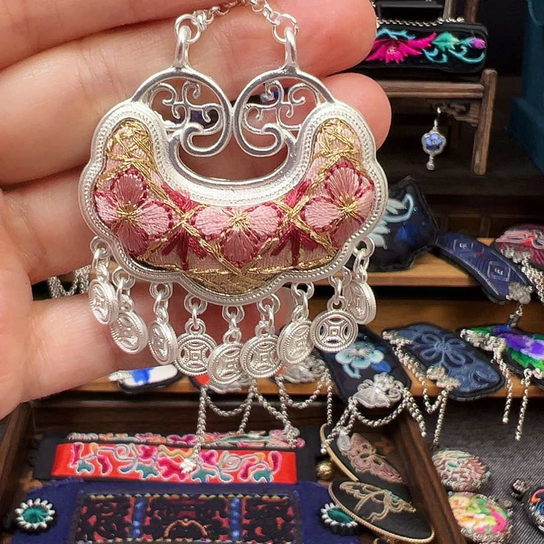 织绣手工刺绣工艺品