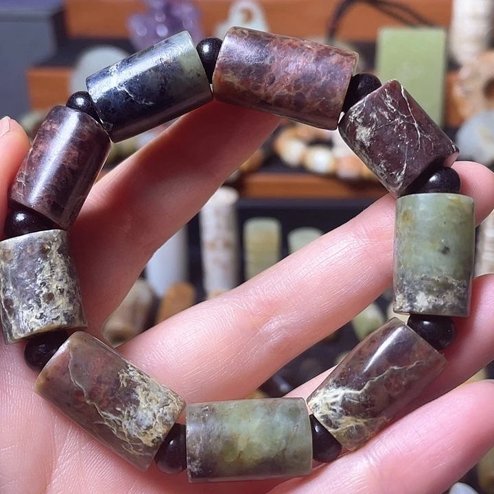 聚***：和田玉未镶嵌挂件