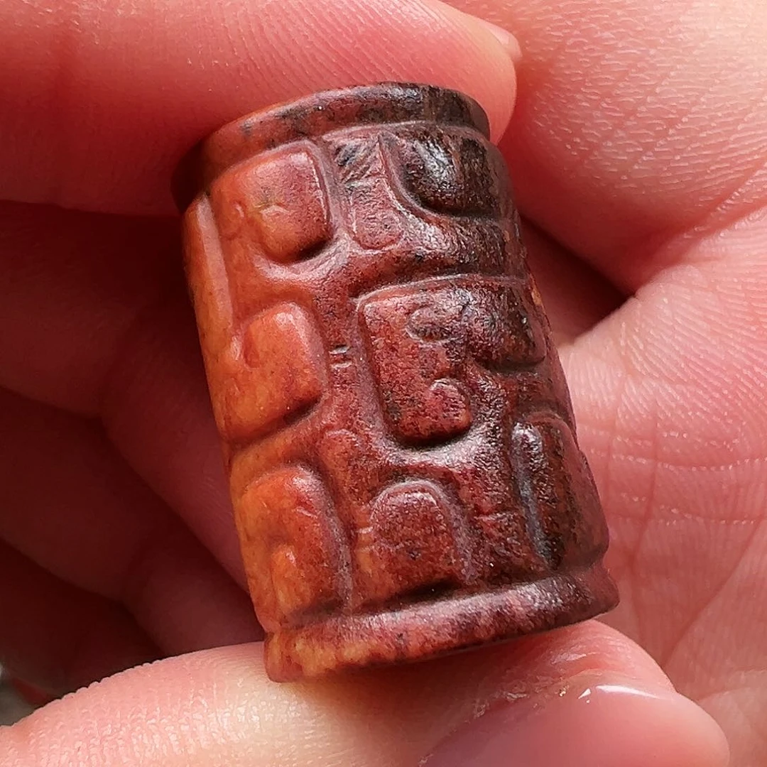 和田玉颈饰未镶嵌红*