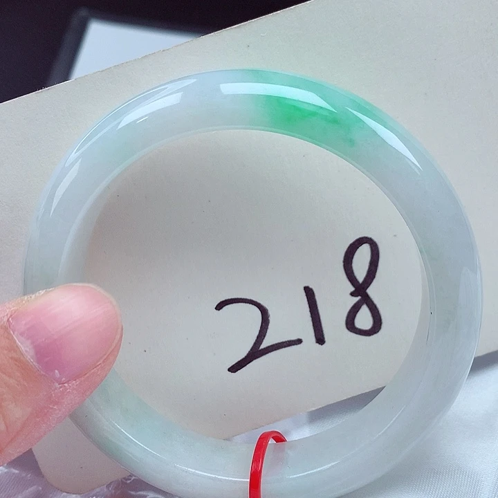 翡翠未镶嵌手镯翡翠