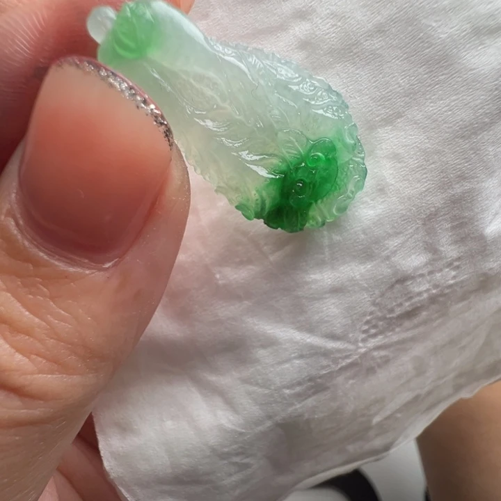 定制翡翠未镶嵌包抛光