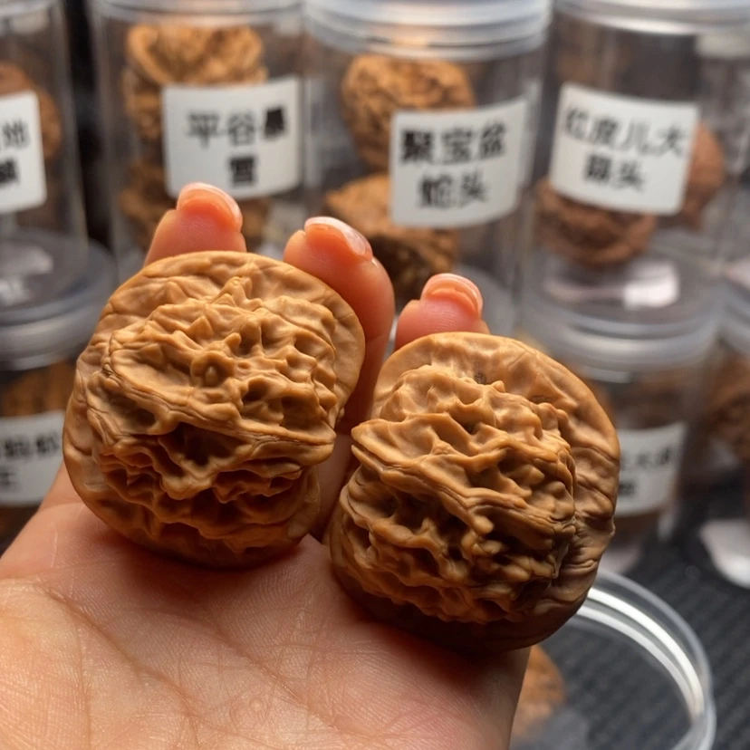 【闪购商品】文玩核桃吊坠天地40
