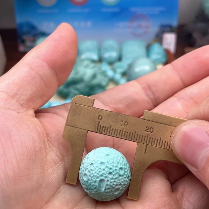 绿松石颈饰未镶嵌