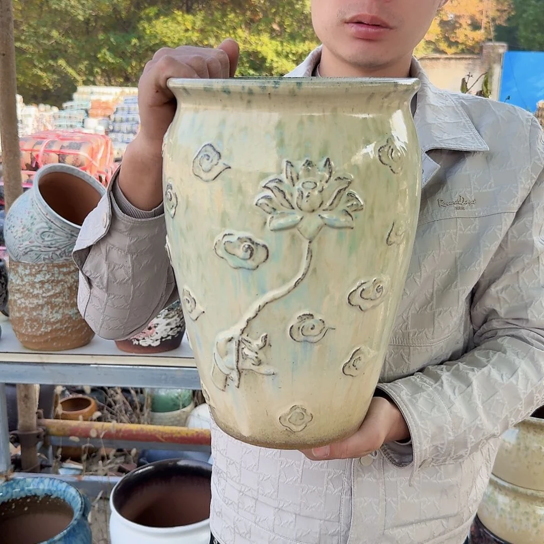 紫砂花盆口20高31（一个莲花彩色