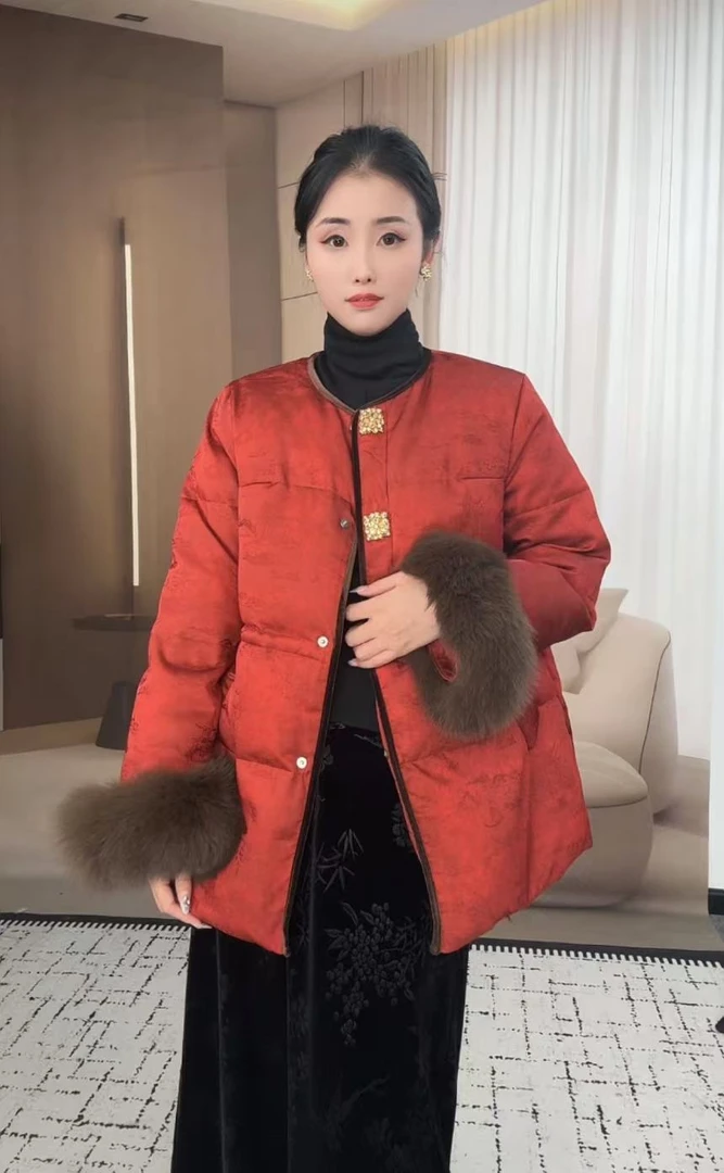 2025年国风新中式冬款提花狐狸毛短款羽绒服外套9776