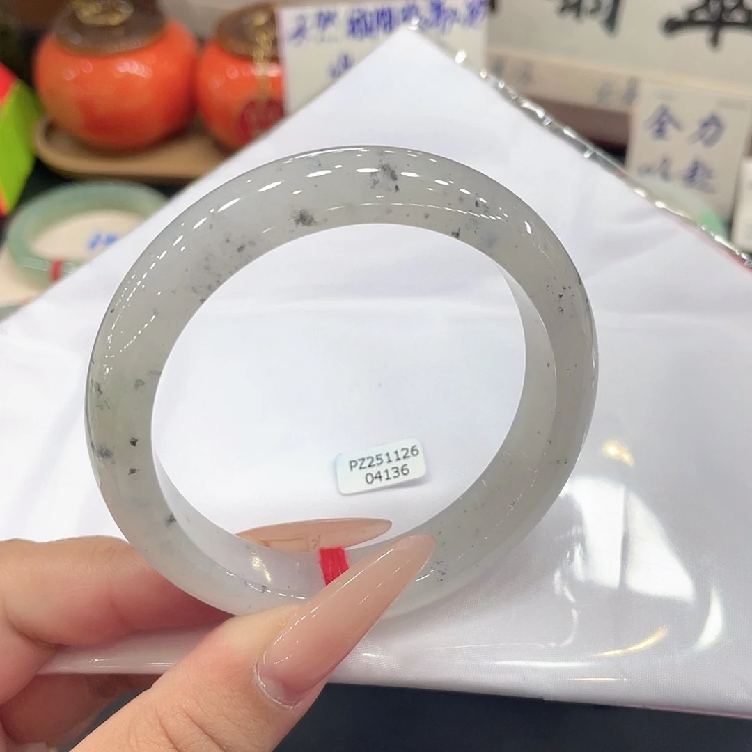 翡翠未镶嵌手镯天然缅甸翡翠13