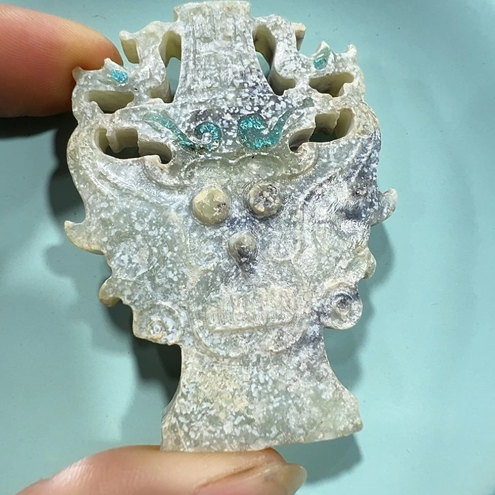 透闪石质玉未镶嵌挂件