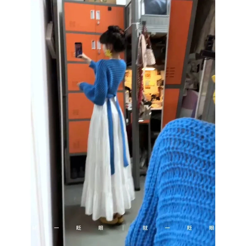 气质穿搭一整套女春季2025新款蓝色针织开衫高腰A字半身裙两件套