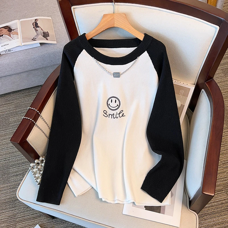 时尚宽松长袖圆领显瘦洋气百搭春秋打底衫大码女装成人白色包芯纱