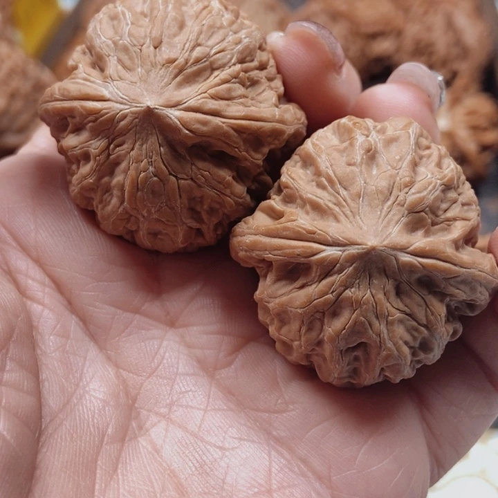 文玩核桃吊坠铁锤