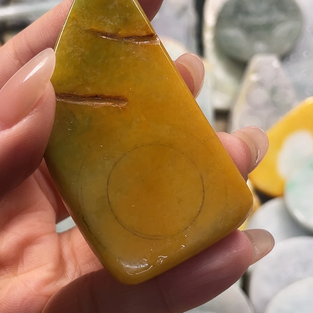 颈饰未镶嵌翡翠?***乐1