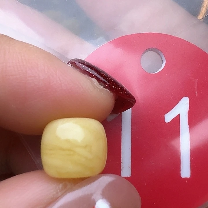 蜜蜡裸石未镶嵌10m m