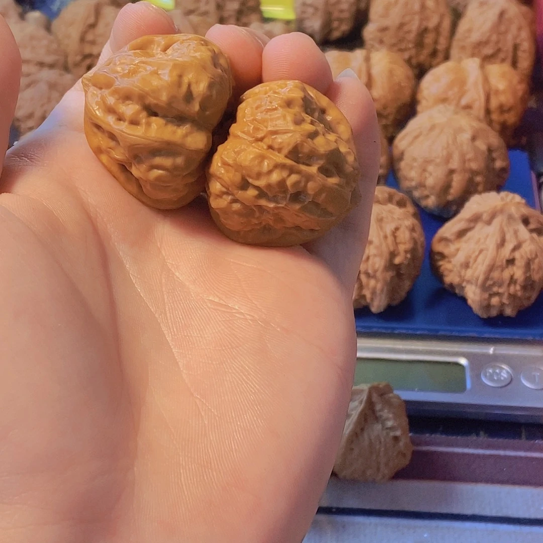 文玩核桃吊坠蛤蟆头