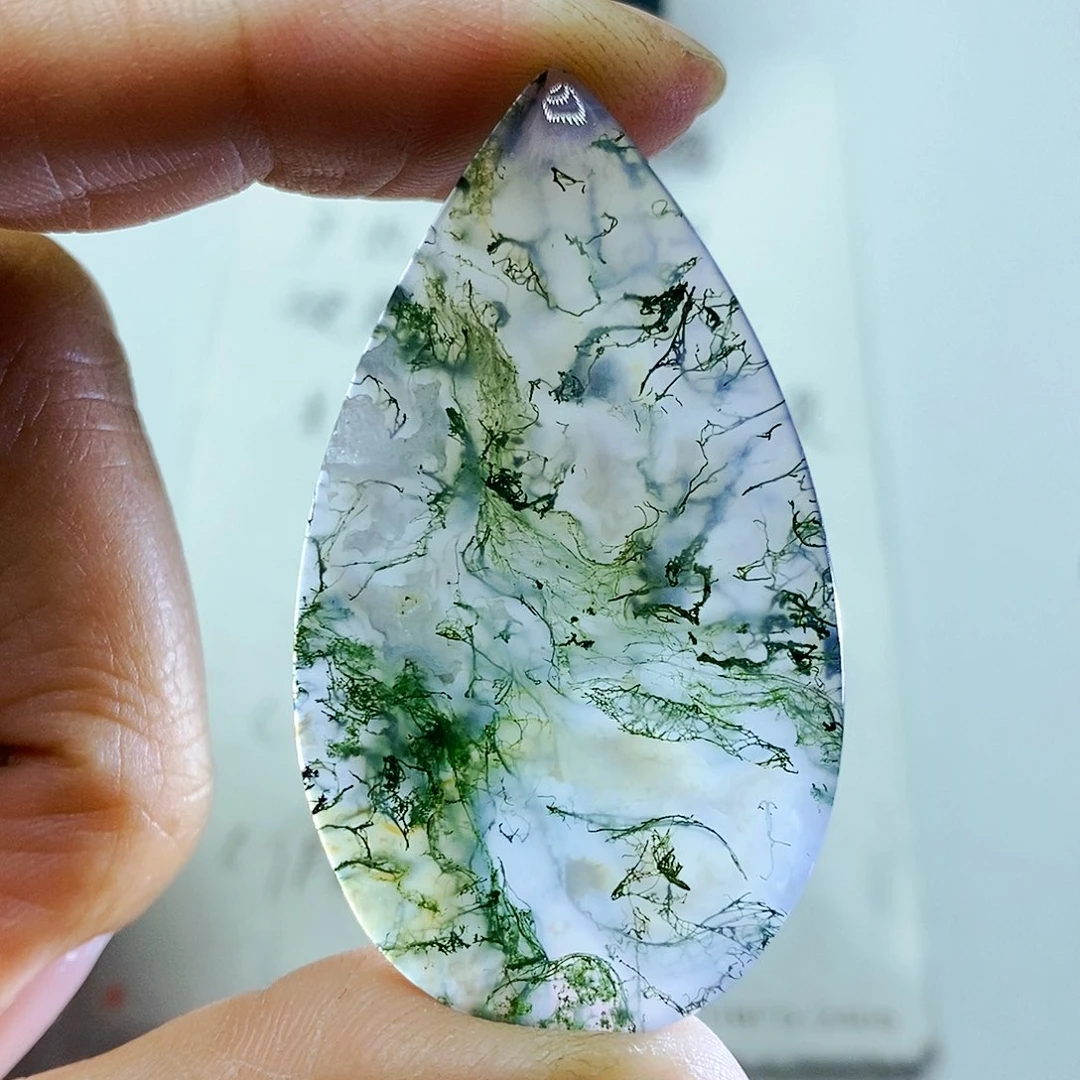 玛瑙/玉髓颈饰未镶嵌木*李