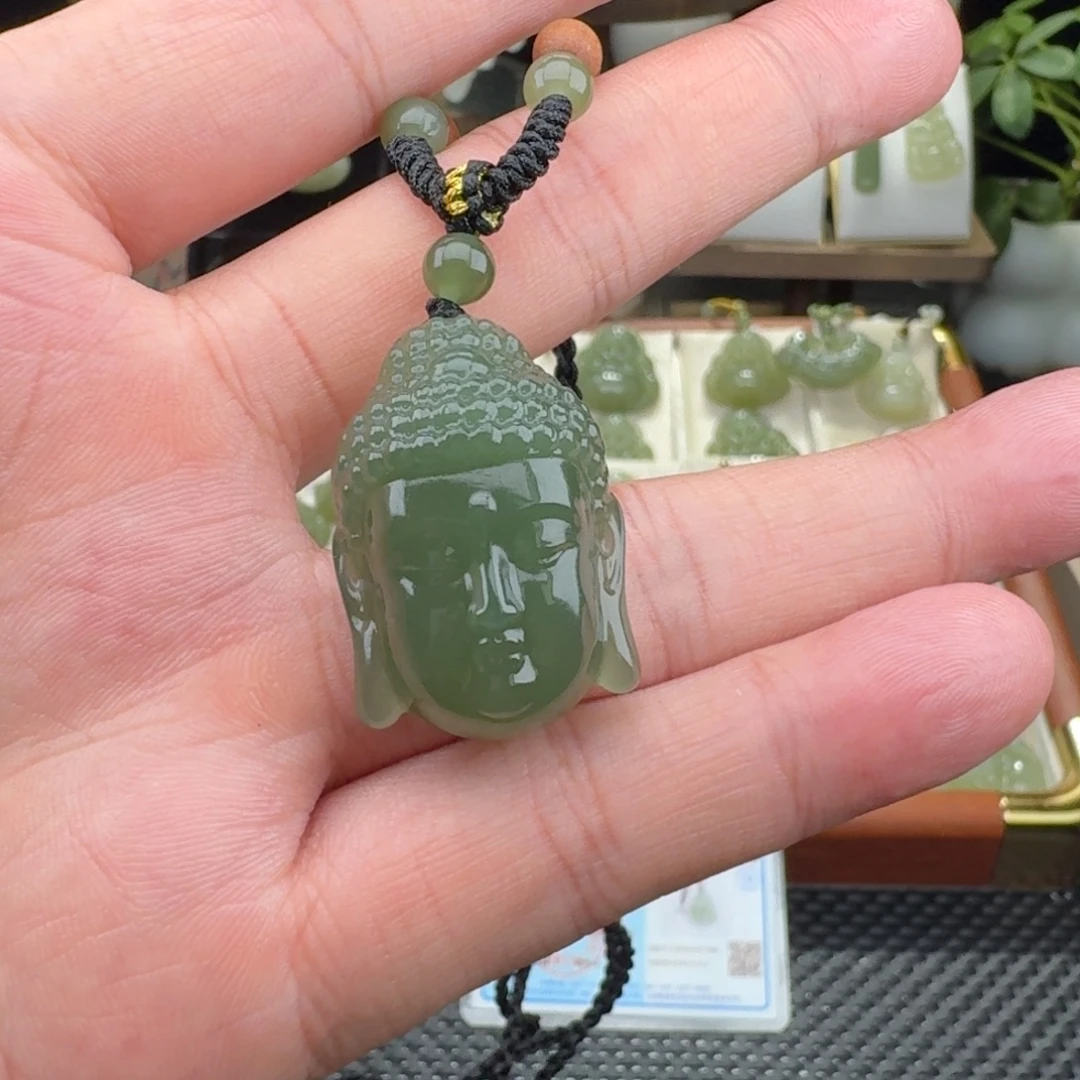 越***好颈饰未镶嵌和田玉