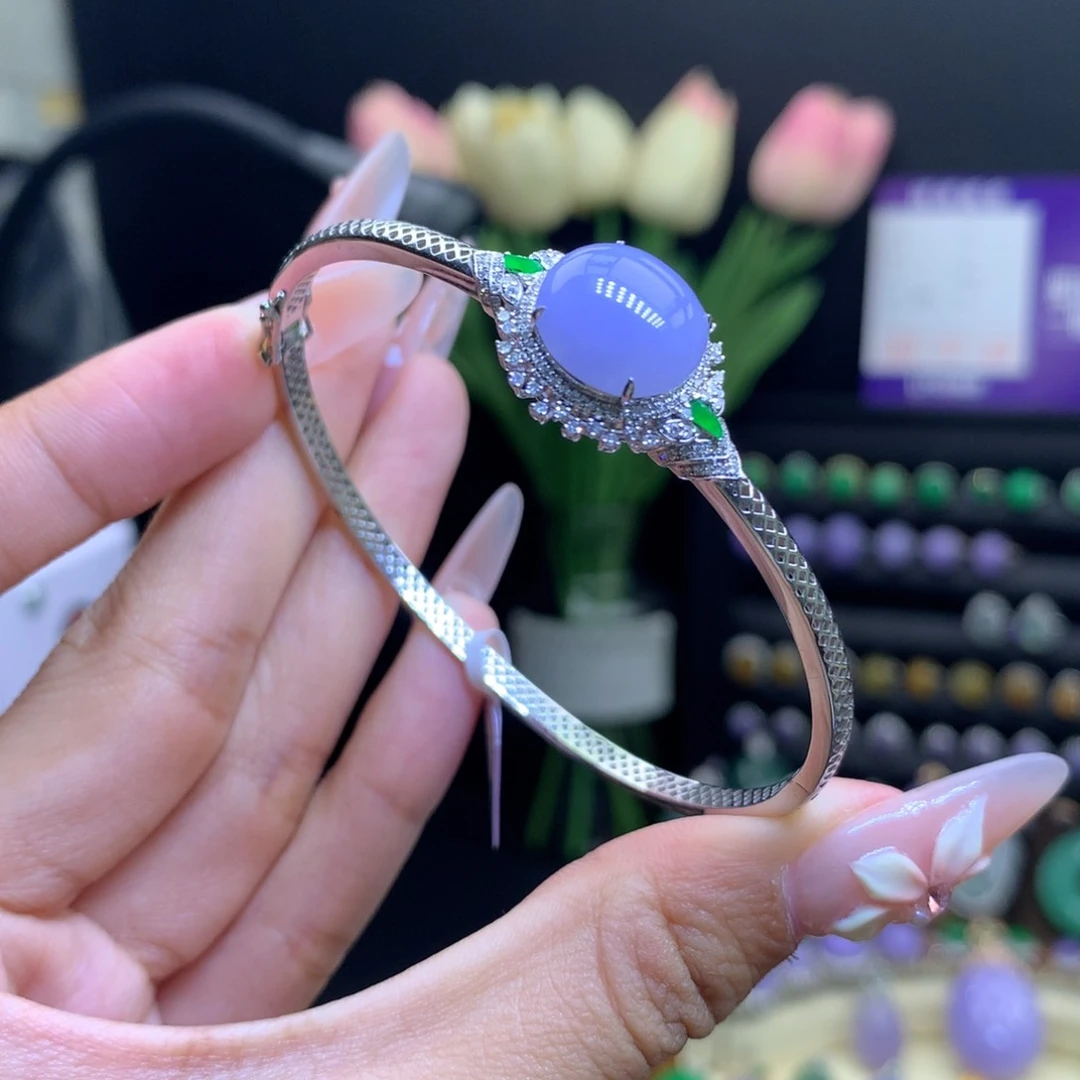 翡翠18K金镶嵌颈饰天然