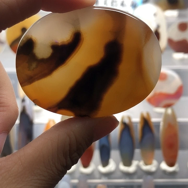 玛瑙/玉髓未镶嵌珠宝半成品69