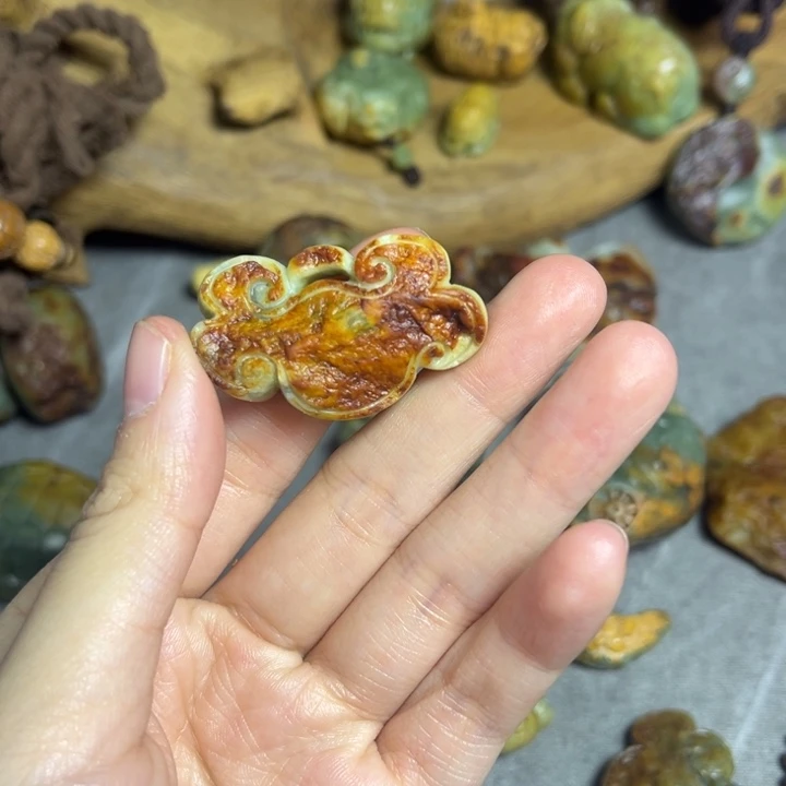 岫岩河磨玉（透闪石质玉）未镶嵌挂件