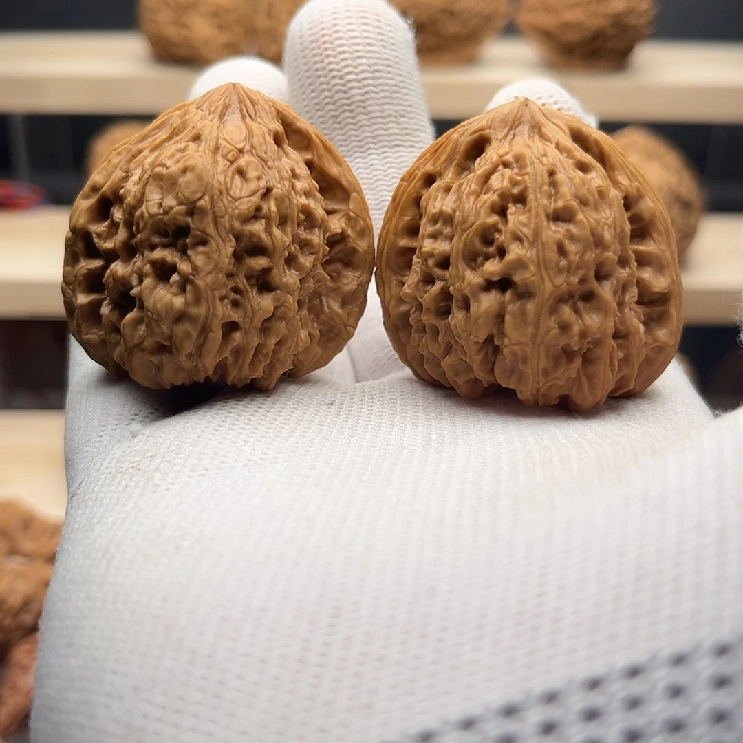 桃核吊坠秋****叶39凹底天残，，