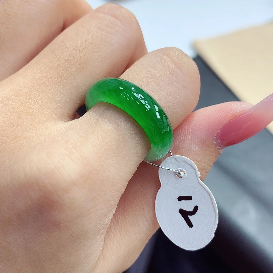 翡翠未镶嵌戒指翡翠