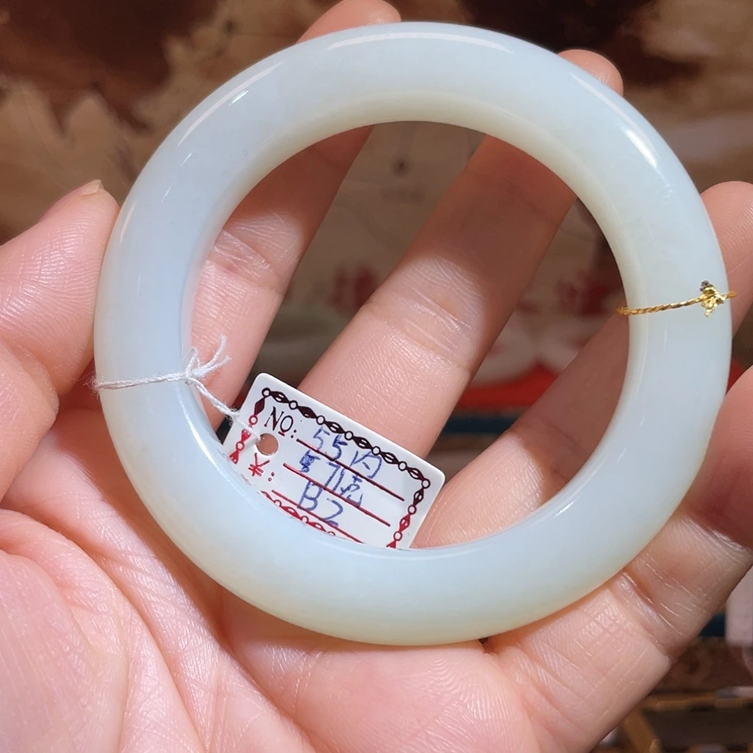 和田玉（白玉）未镶嵌手镯