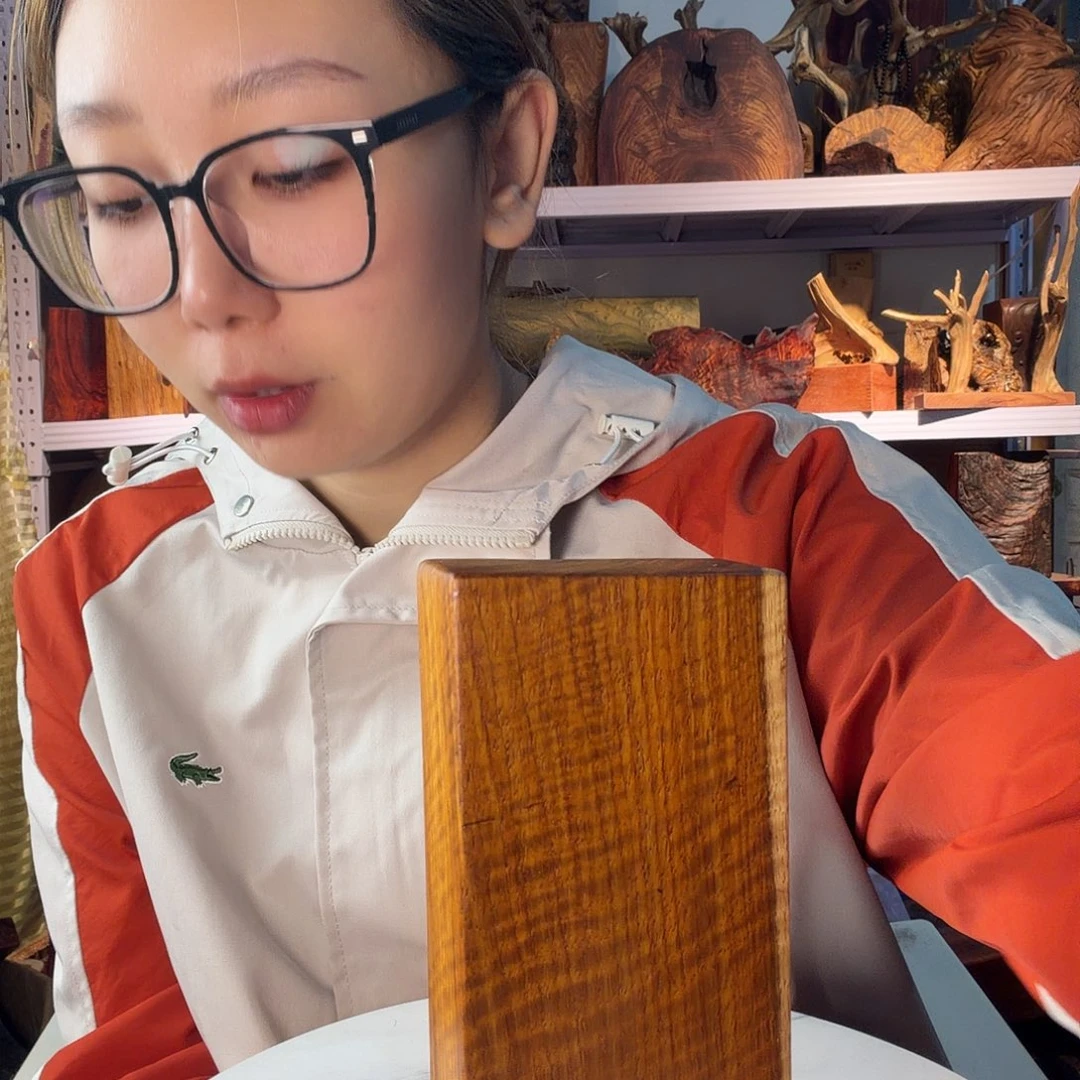 紫檀木类端景台一**你