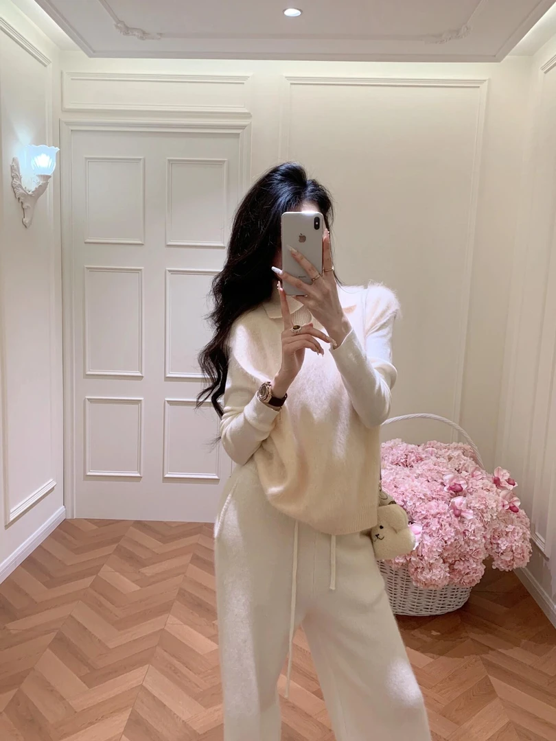 2026秋冬新款韩系气质软糯翻领马甲叠穿针织打底衫阔腿裤三件套