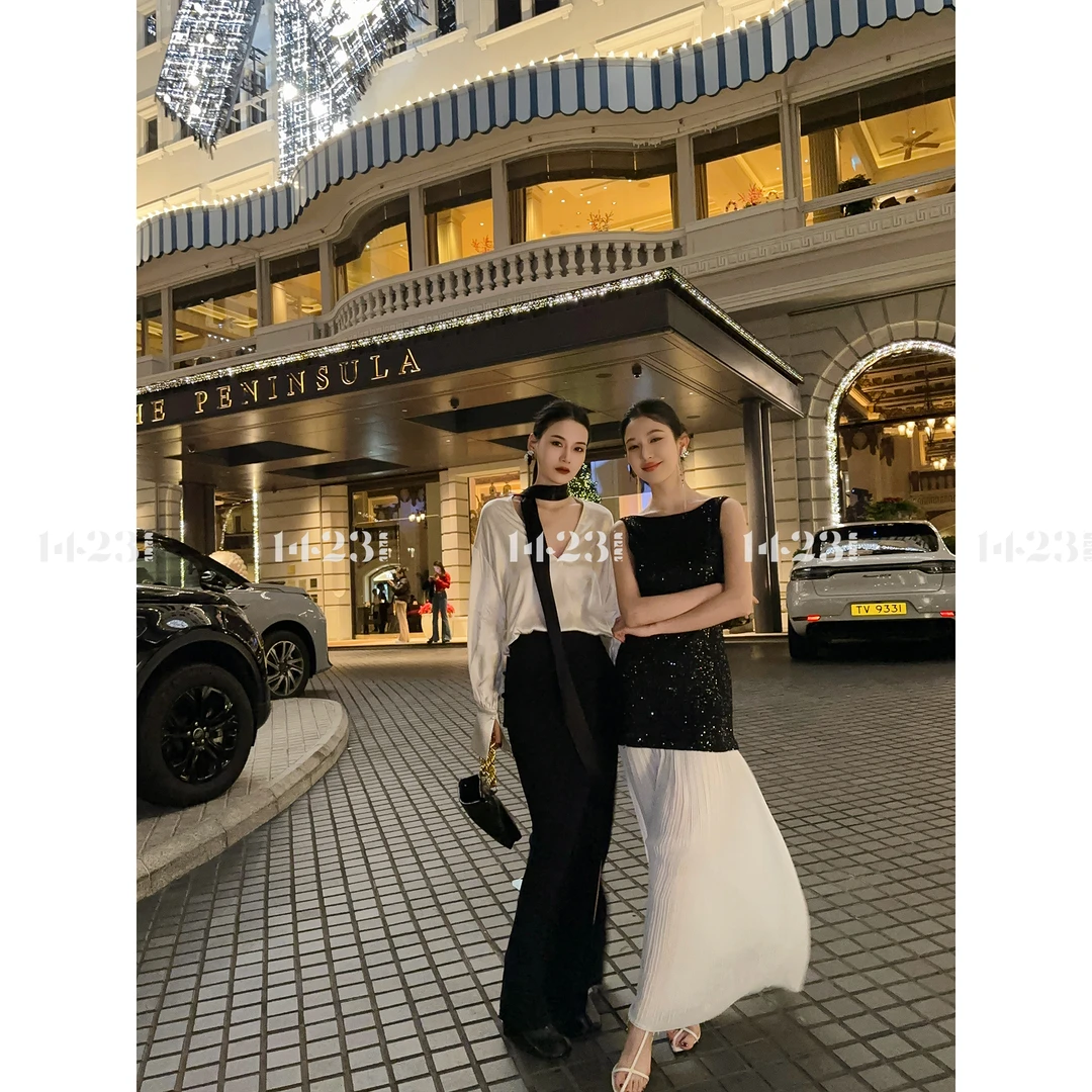 1423【静奢时光】法式极简V领缎面缎面衬衫含飘带