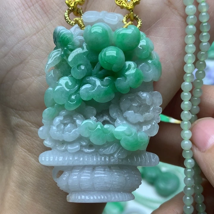 颈饰未镶嵌翡翠翡翠