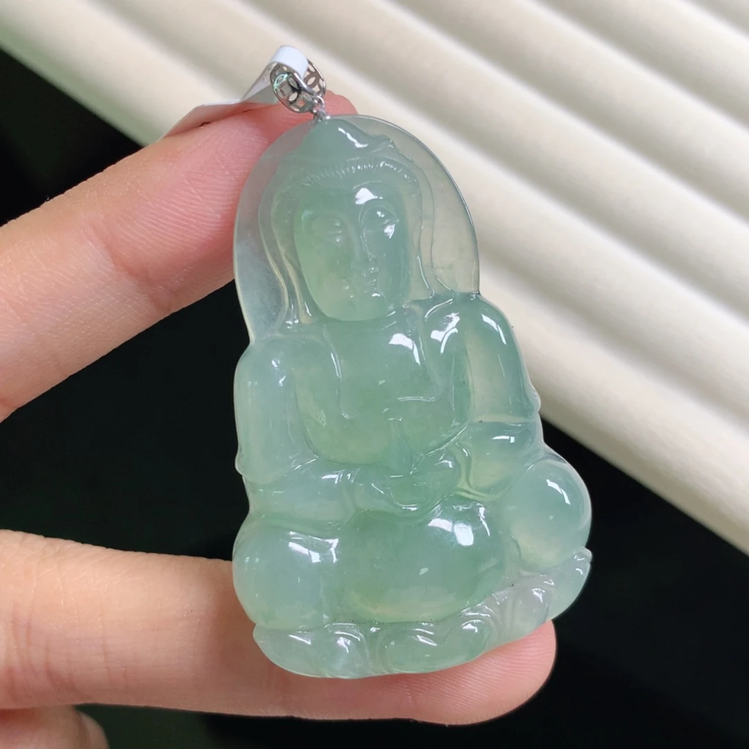 翡翠颈饰18K金镶嵌观音