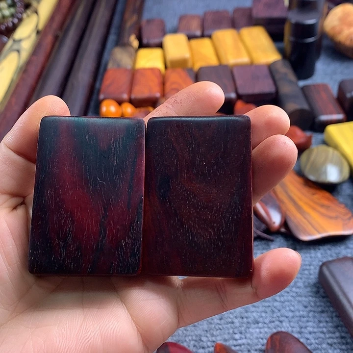 用***1印度小叶紫檀牌子两个