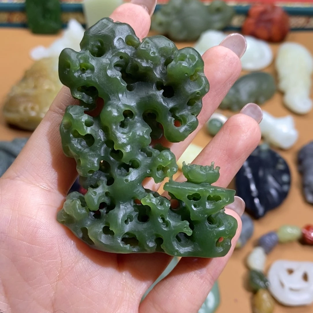 和田玉颈饰未镶嵌定制