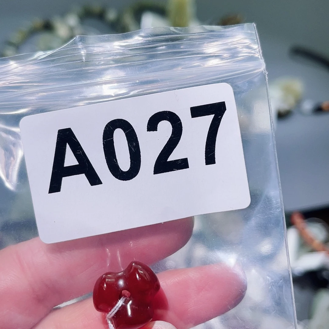 玛瑙/玉髓颈饰未镶嵌方****堡