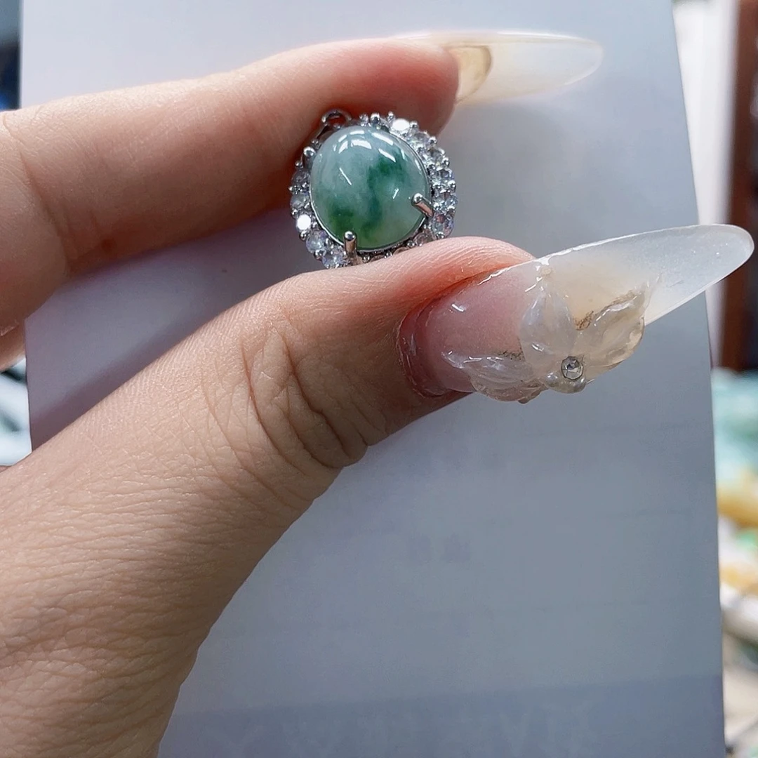 翡翠未镶嵌颈饰天然翡翠A货