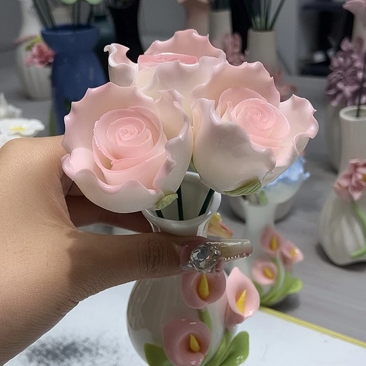 陶瓷纯手工捏花设计