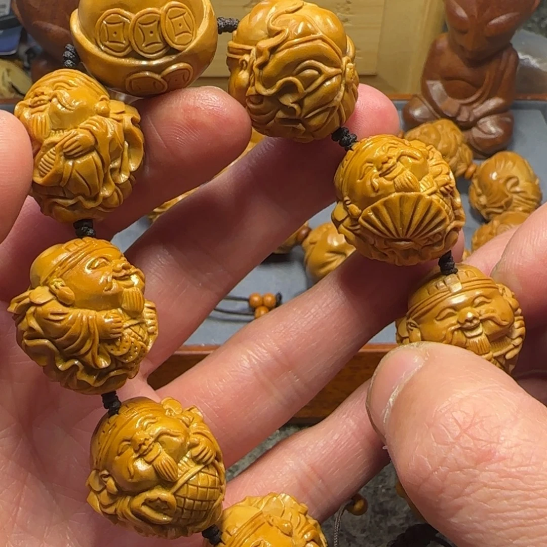 橄榄核吊坠荷叶财神
