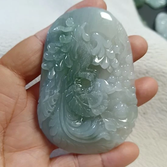 翡翠颈饰未镶嵌迷*