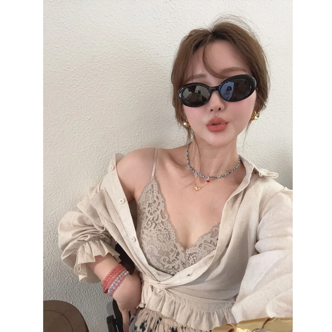 智英欧尼【性感蕾丝美背2025新款有胸垫拼接高弹力吊带背心女内搭】