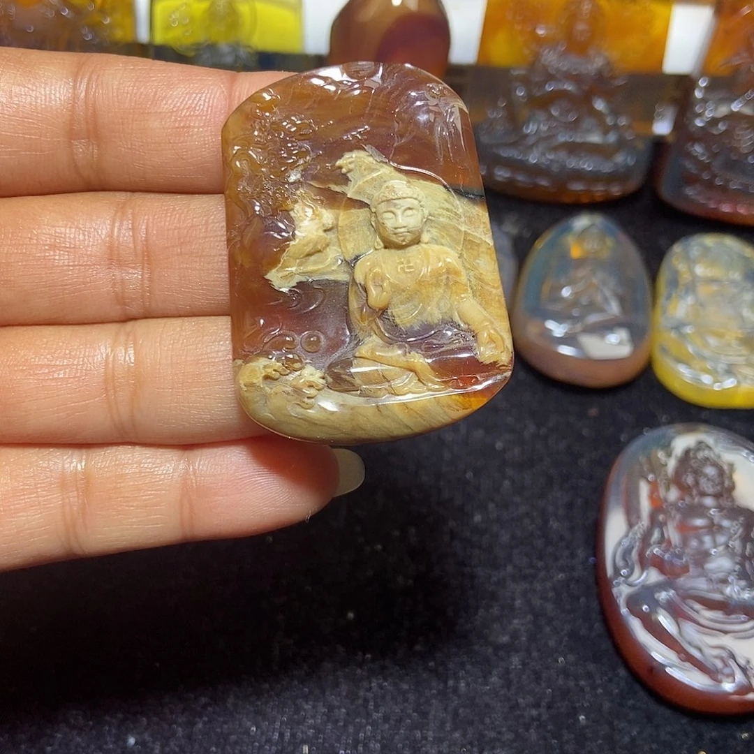 琥珀未镶嵌颈饰缅甸天然琥珀吊坠