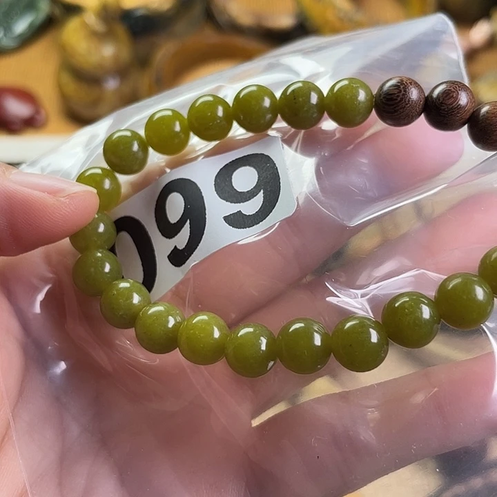 岫岩河磨玉（透闪石质玉）未镶嵌手镯