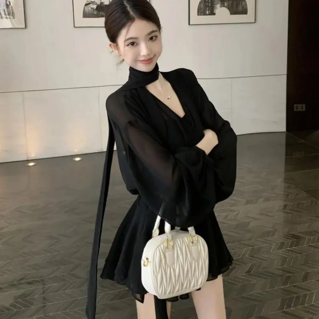 极简风长袖V领A字裙大码连衣裙不褪色褶皱衬衫防晒连衣裙