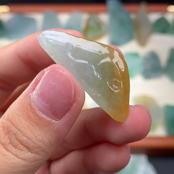 定制翡翠未镶嵌好