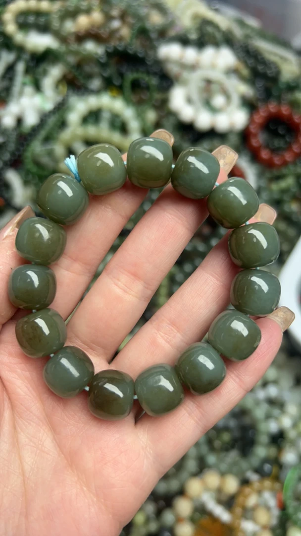 和田玉未镶嵌时尚